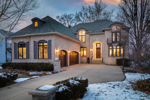 Property Photo:  425 West Franklin Avenue  IL 60540 