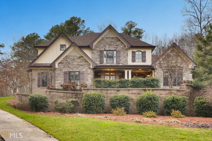 9500 River Lake Dr  Roswell GA 30075 photo