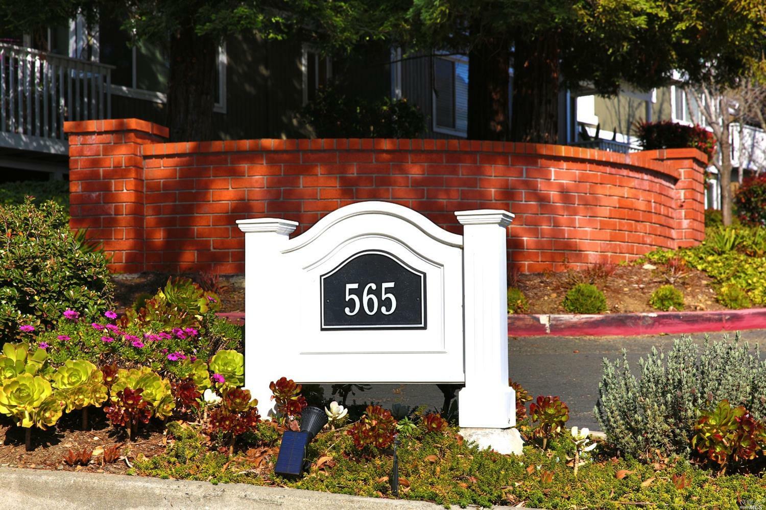 Property Photo:  565 Lori Drive 31  CA 94510 