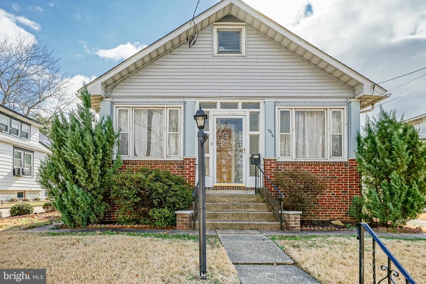 Property Photo:  1216 Elm Avenue  NJ 08107 