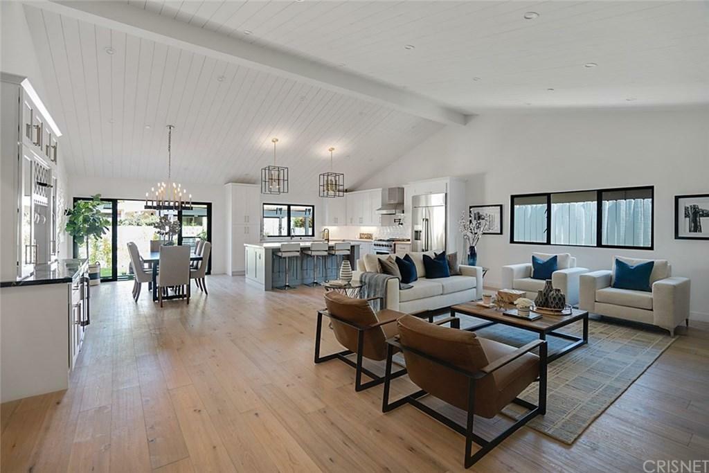 Property Photo:  14641 Otsego Street  CA 91403 