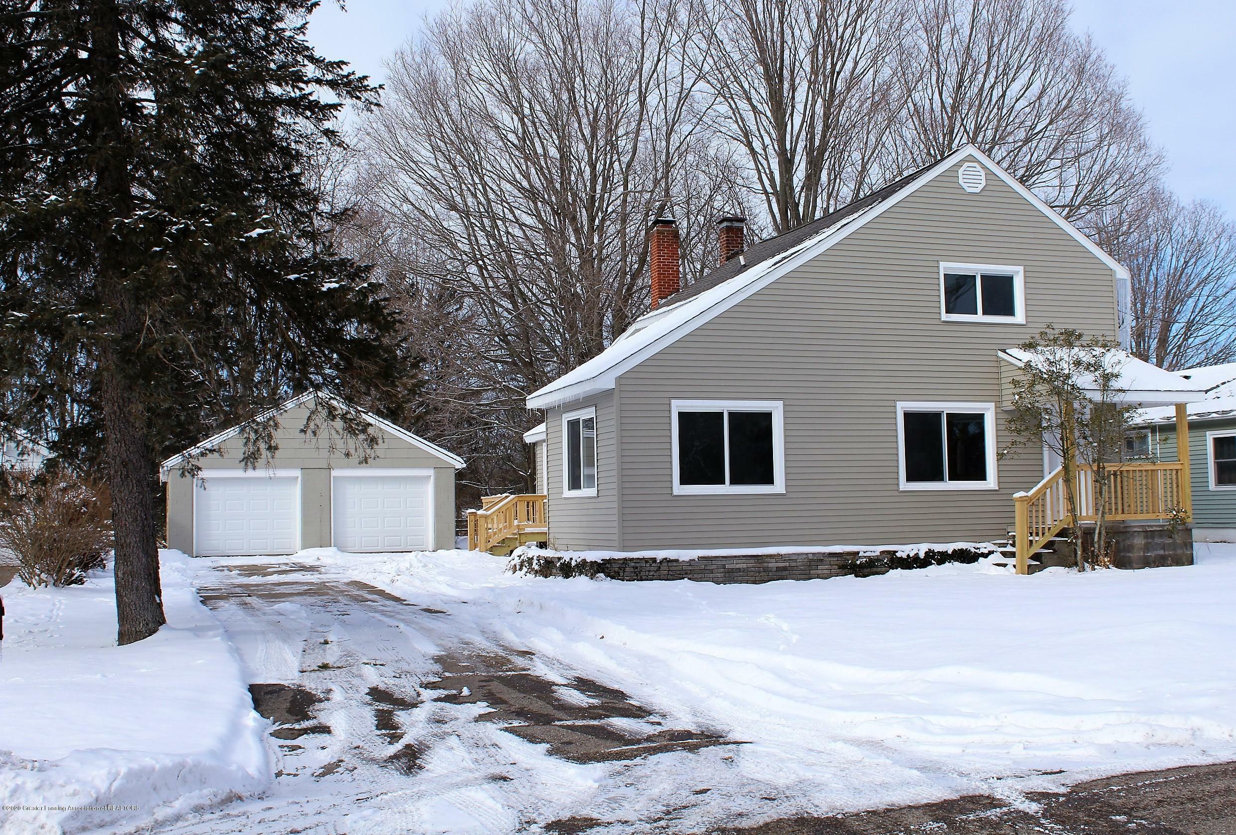 Property Photo:  425 North Street  MI 48827 