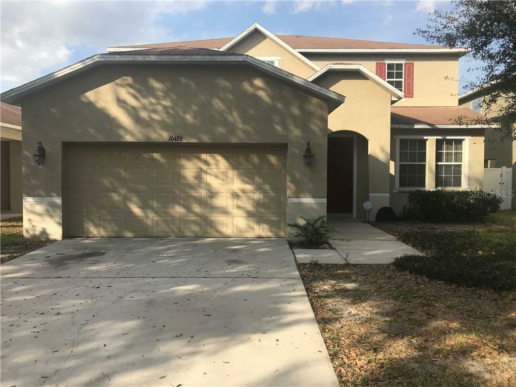 Property Photo:  10426 Frog Pond Drive  FL 33569 