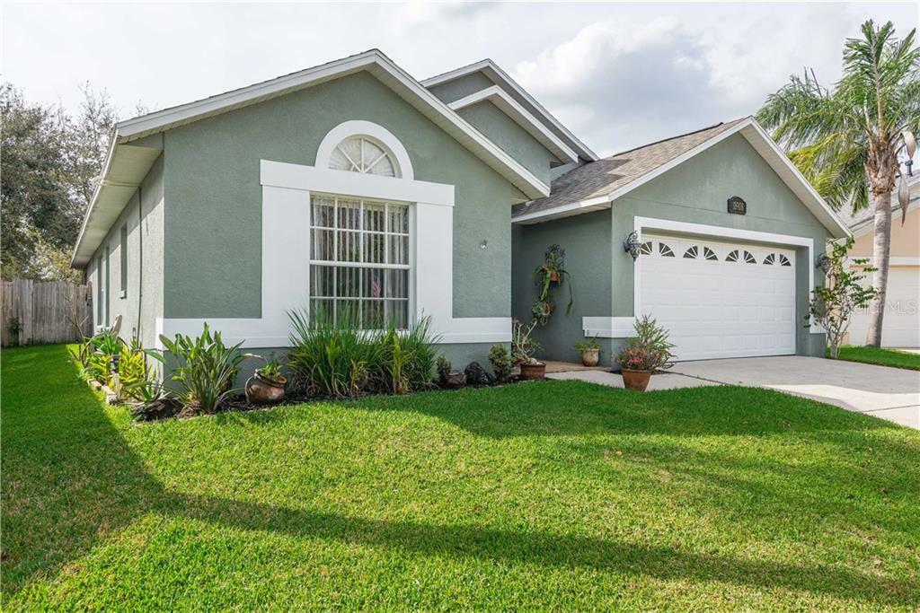 Property Photo:  18908 Geranium Place  FL 33647 