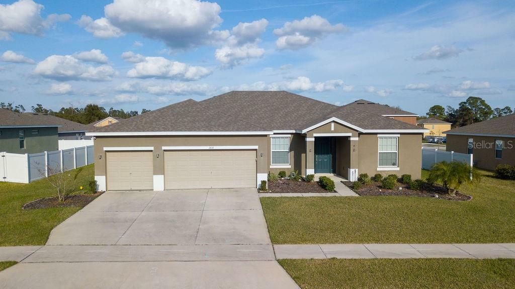 Property Photo:  1418 Sharon Rose Trace  FL 32725 