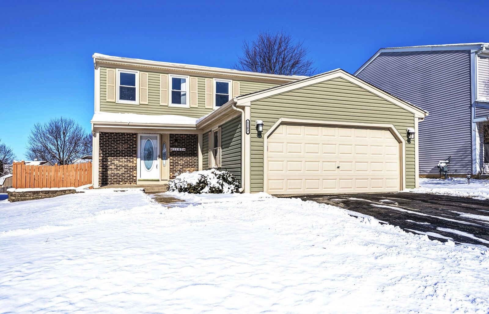 Property Photo:  1103 Evergreen Drive  IL 60188 