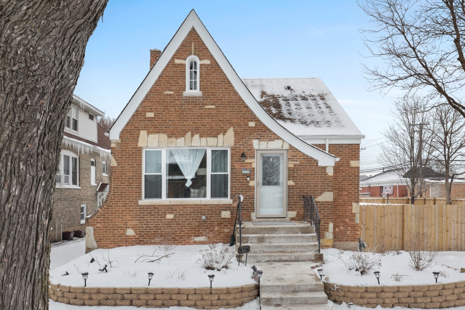 Property Photo:  9447 South 55th Court  IL 60453 