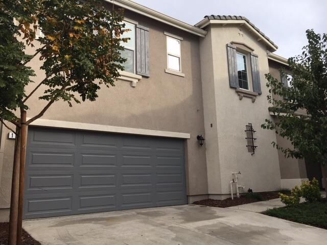Property Photo: 190 Candela Circle CA 95835