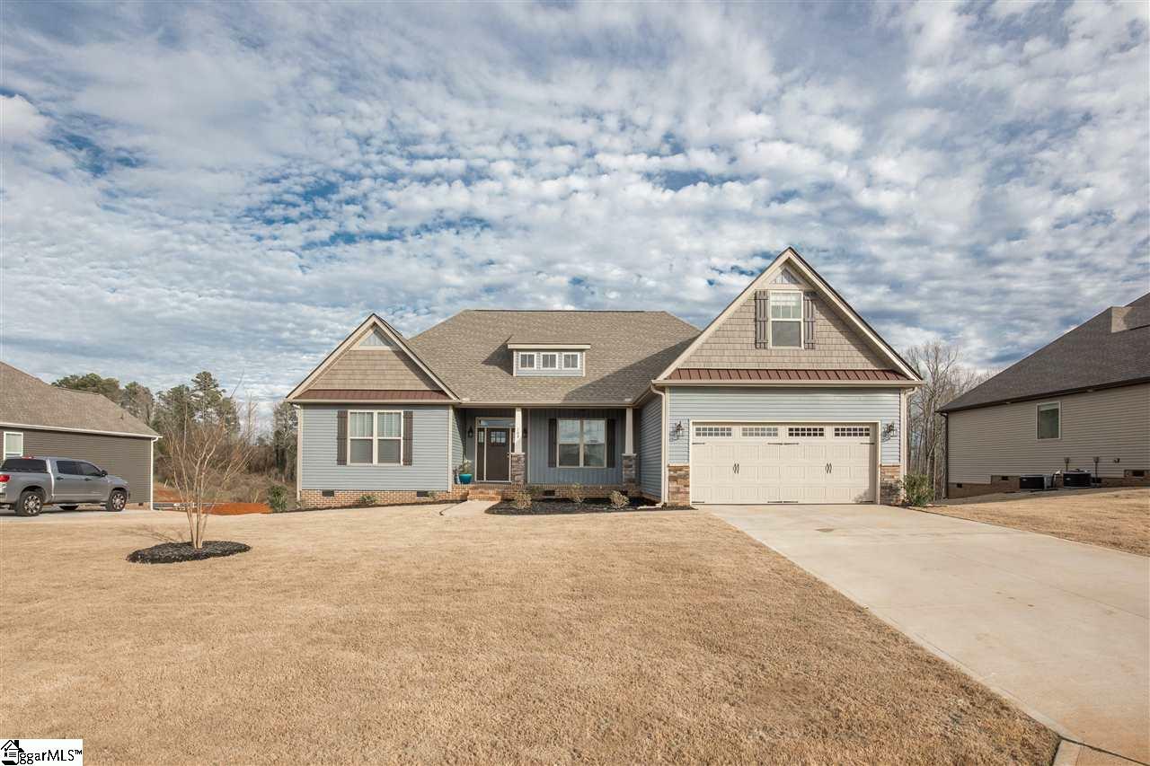 Property Photo: 109 Ryders Way SC 29687