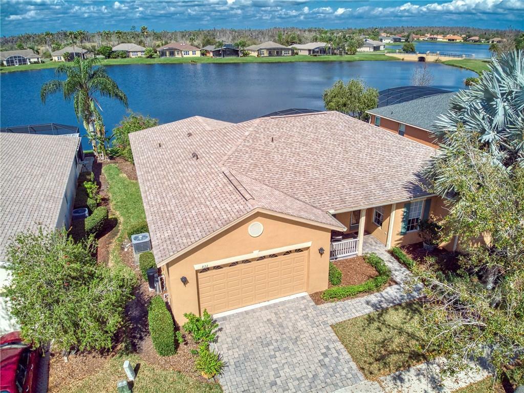 Property Photo:  822 Shorehaven Drive  FL 34759 