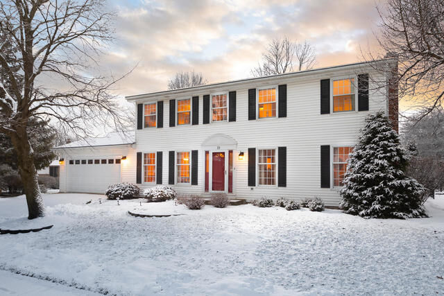 Property Photo: 19 Green Valley Drive IL 60540