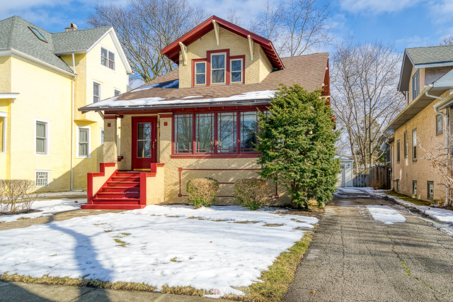 Property Photo:  131 Ashland Avenue  IL 60305 