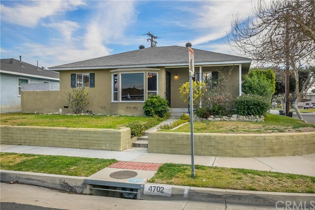 Property Photo:  4702 Lomina Avenue  CA 90713 