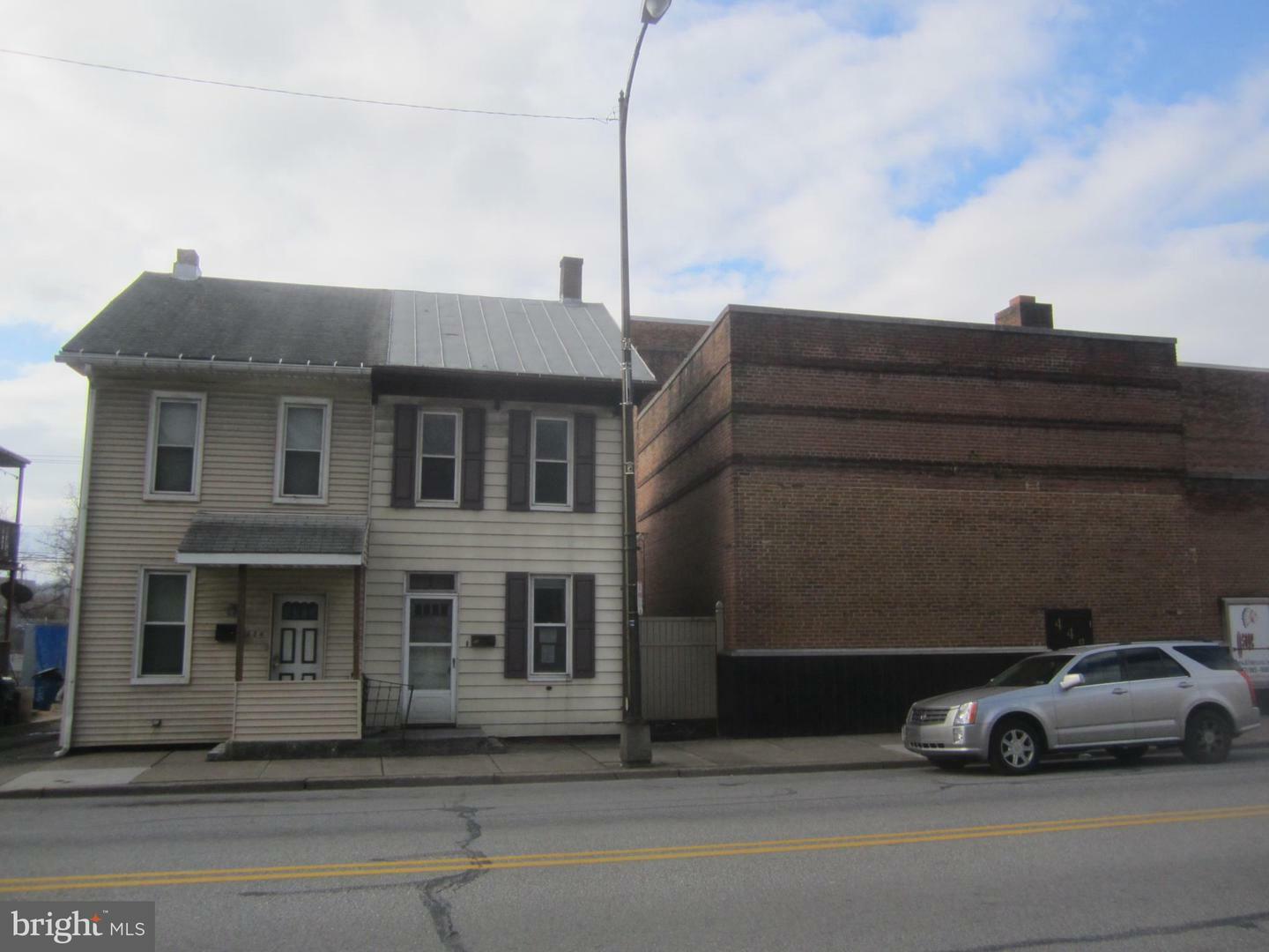 Property Photo:  426 N Front Street  PA 17113 