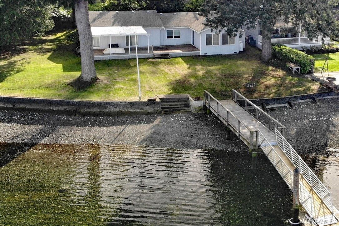 Property Photo:  17521 E State Route 106  WA 98528 