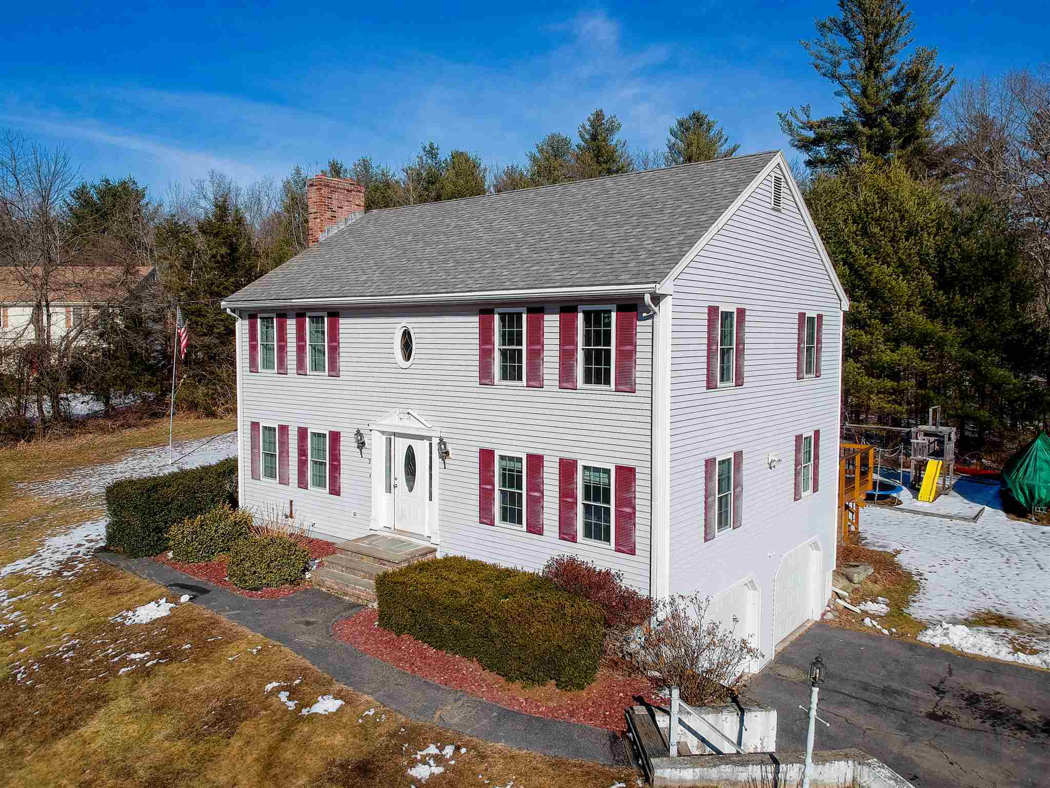 Property Photo:  9 Wellington Drive  NH 03841 