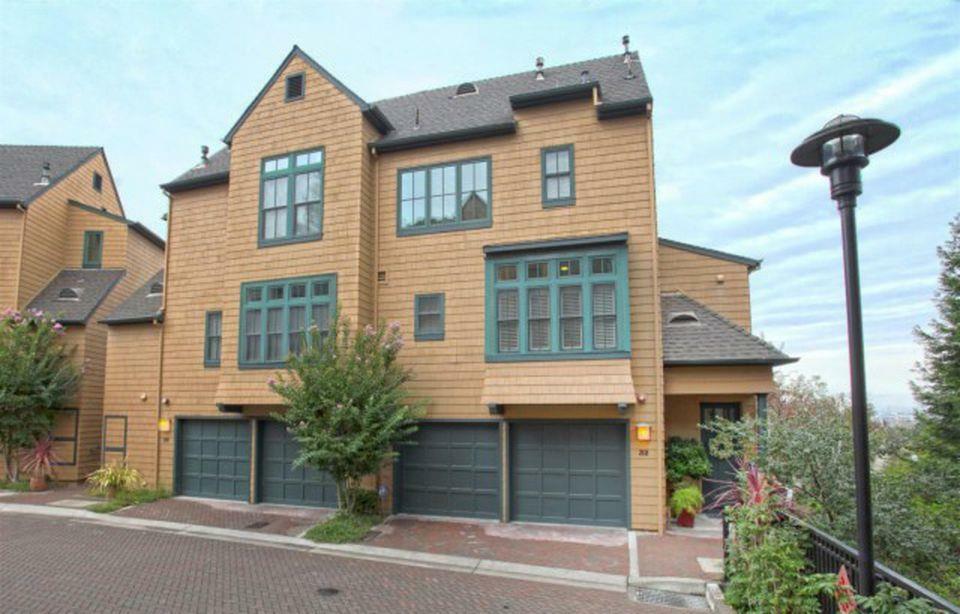 Property Photo: 32 Loma Vista Lane CA 94002