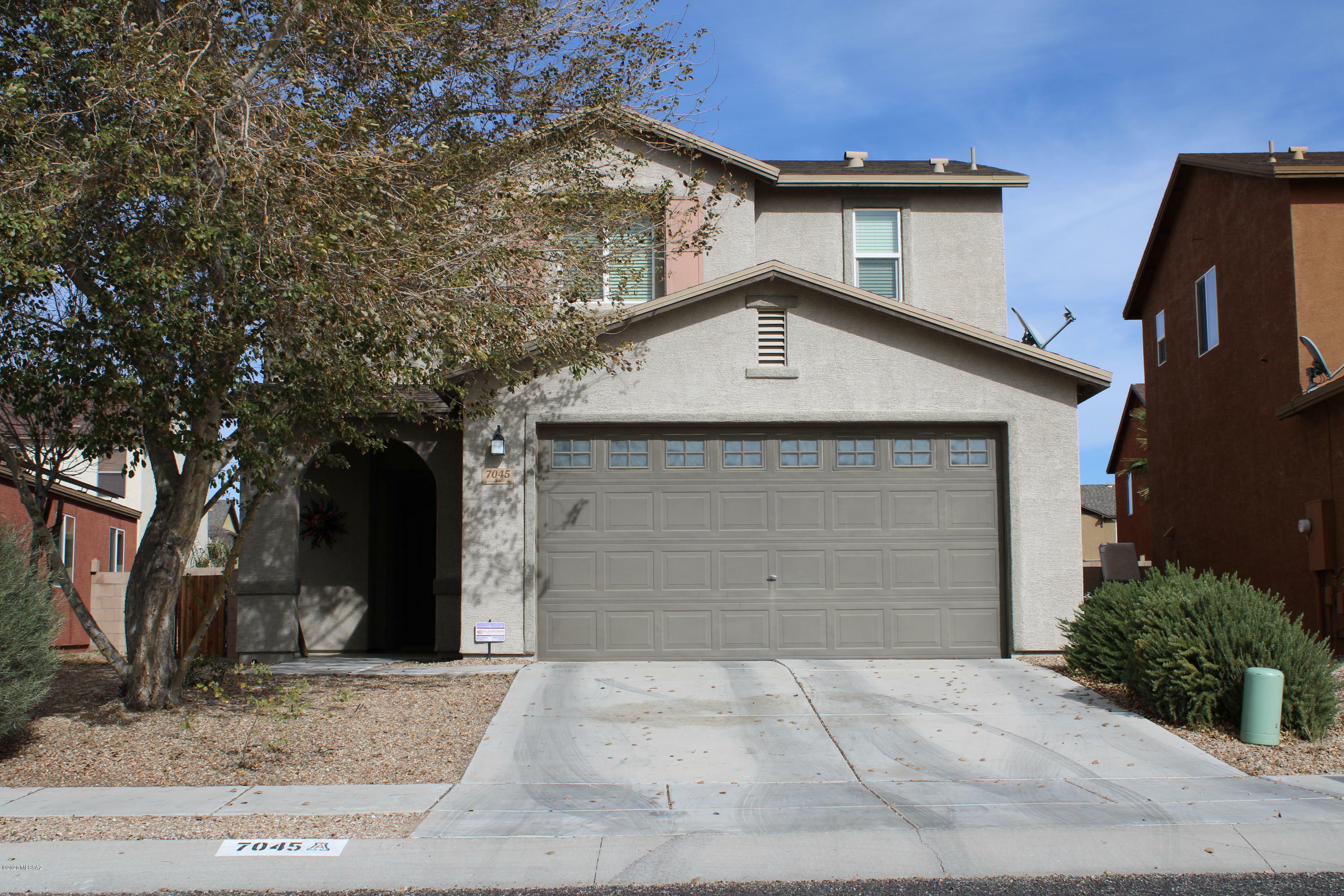 Property Photo:  7045 S Red Maids Drive  AZ 85756 