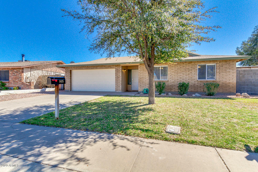 Property Photo:  1415 W Palomino Drive  AZ 85224 