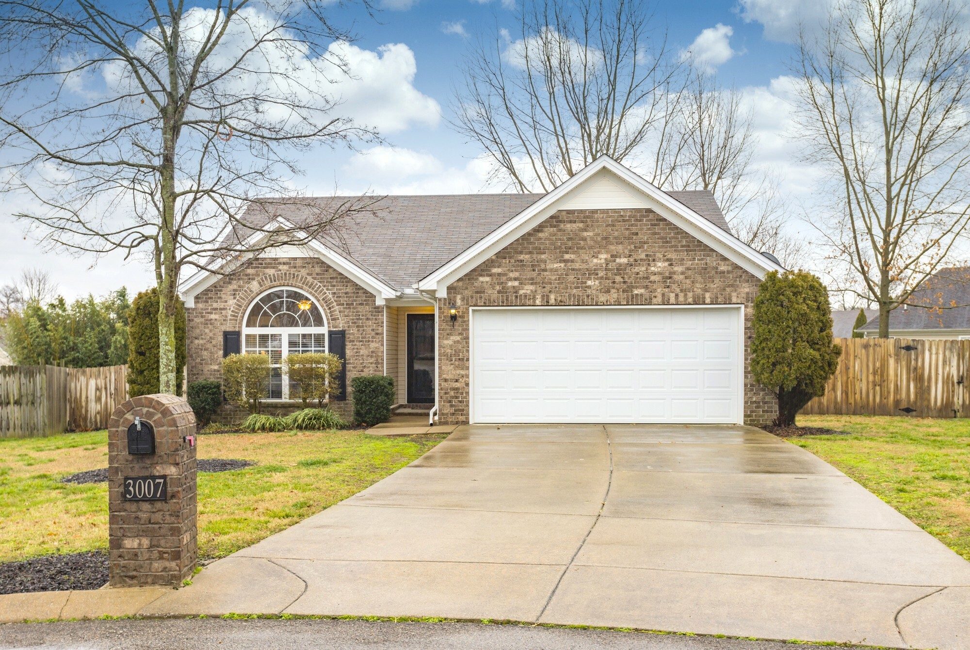 Property Photo: 3007 Pandell Ct TN 37174