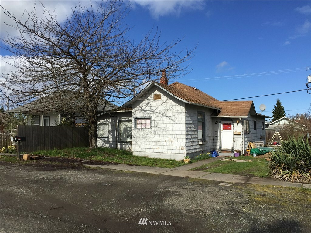 Property Photo:  184 Maple Street  WA 98382 