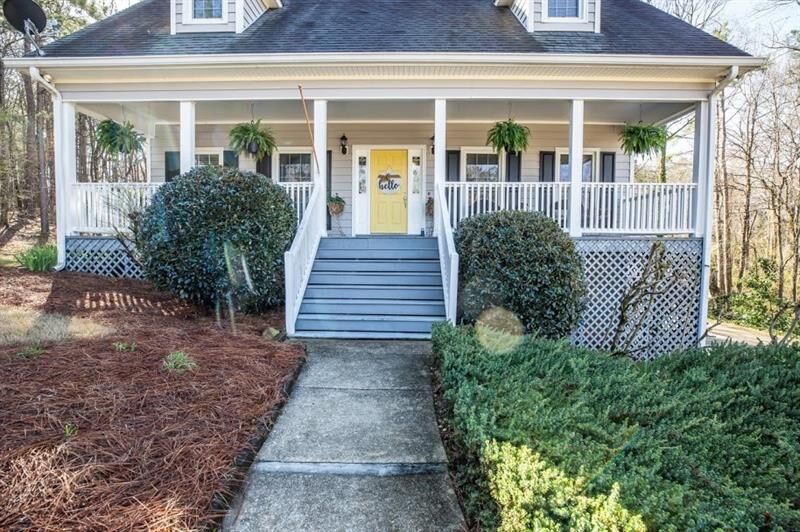 Property Photo: 83 Poplar Street 30116