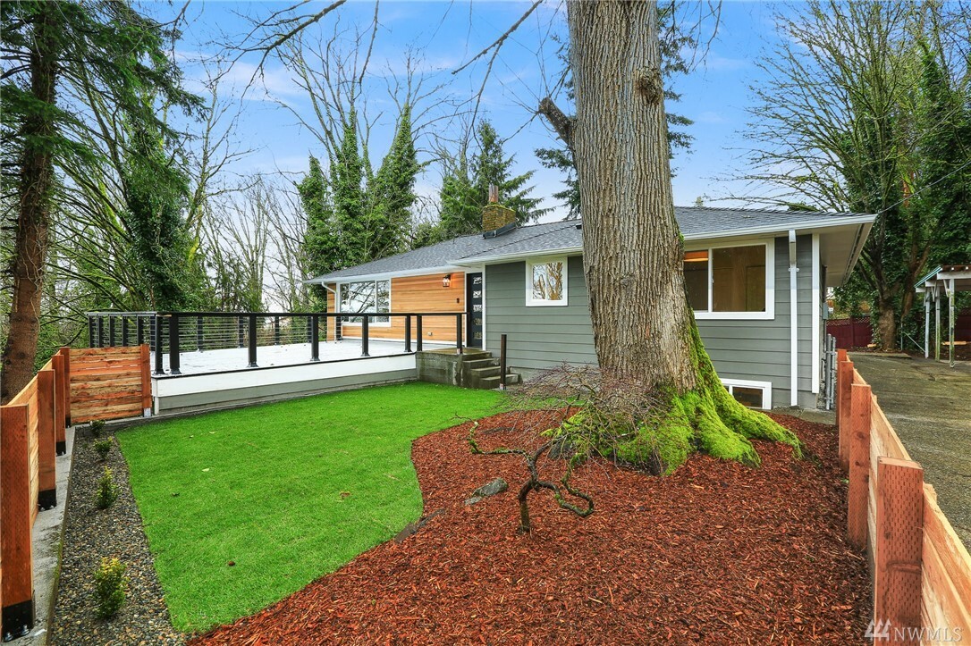 Property Photo:  5150 S 117th St  WA 98178 