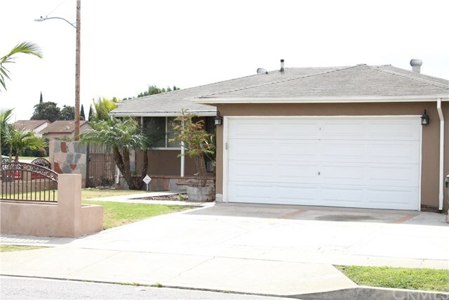 Property Photo:  802 W 156th Street  CA 90220 