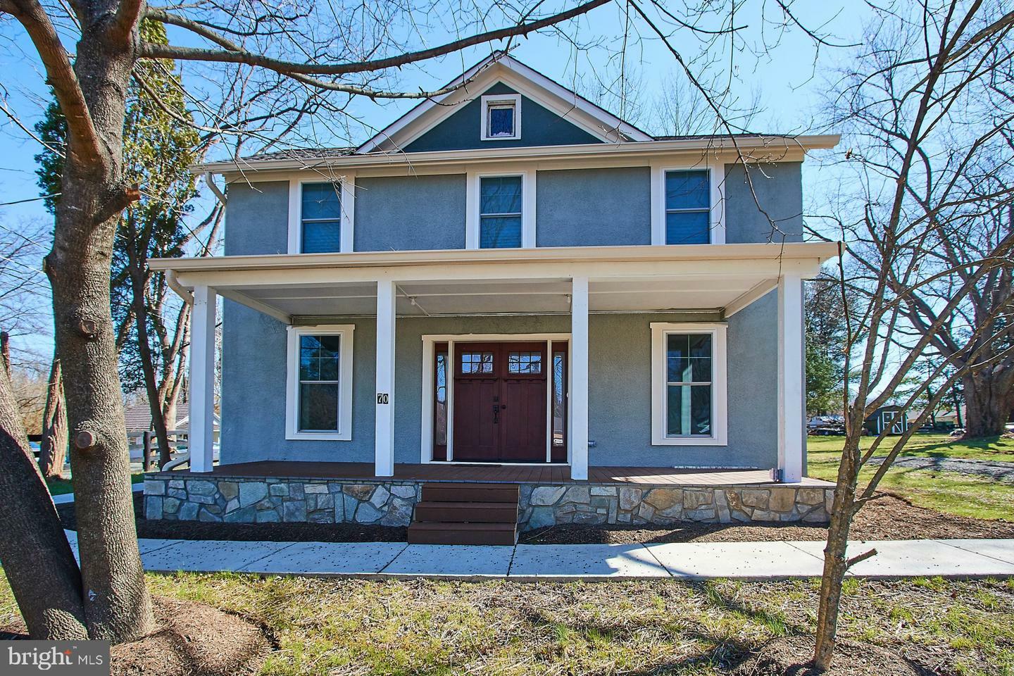 Property Photo:  70 N Laycock Street  VA 20158 