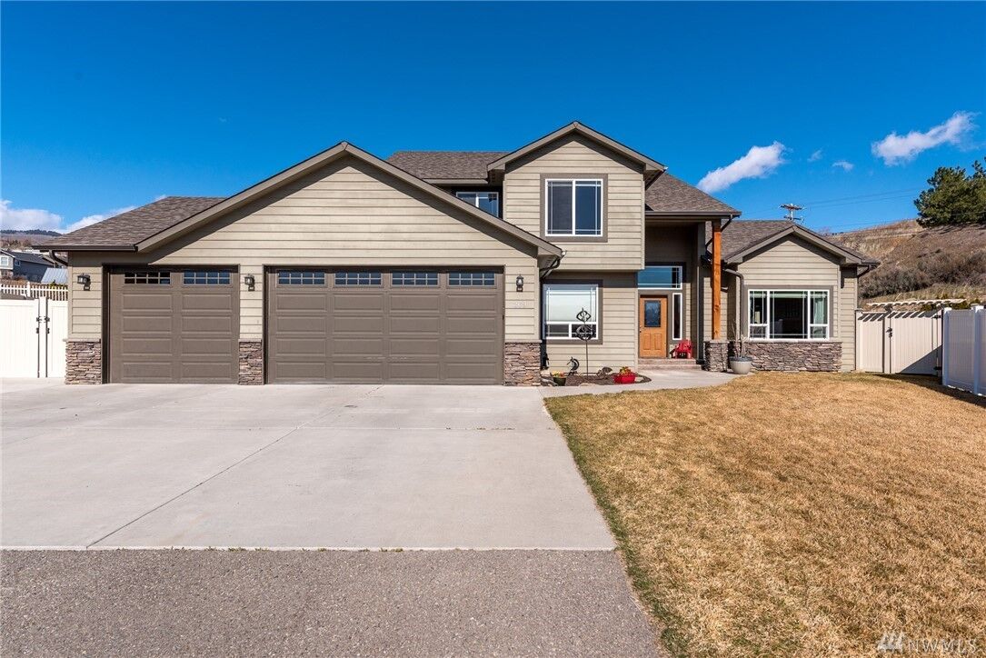 Property Photo:  269  Lilly Lane  WA 98801