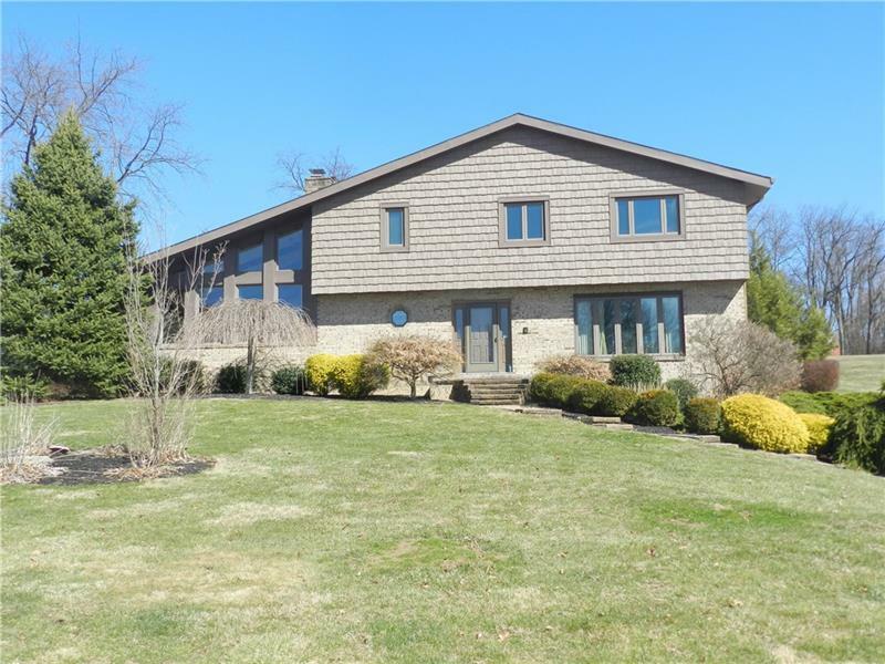 Property Photo:  121 Hayeswold Dr  PA 15108 