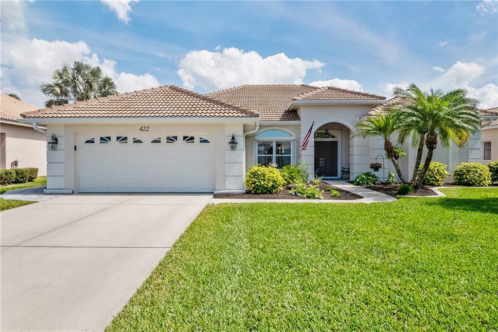 Property Photo: 422 Pebble Creek Court FL 34285