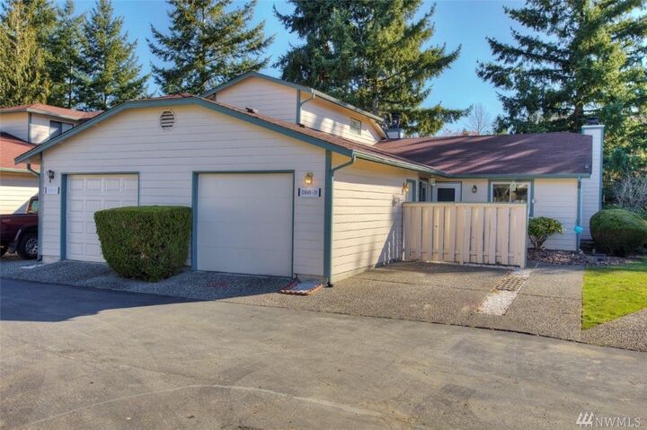 11045 SE 249th Court D  Kent WA 98030 photo