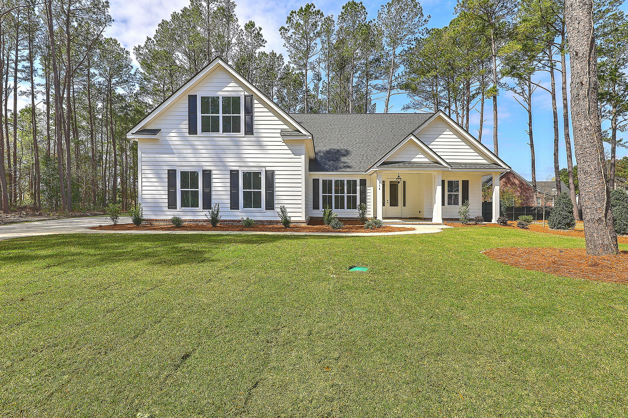 Property Photo: 116 Guilford Drive SC 29483
