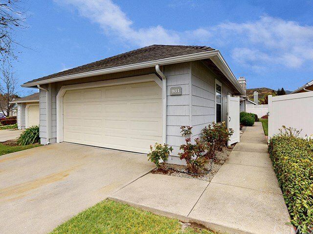 Property Photo:  931 Bluebell Way 15  CA 93401 