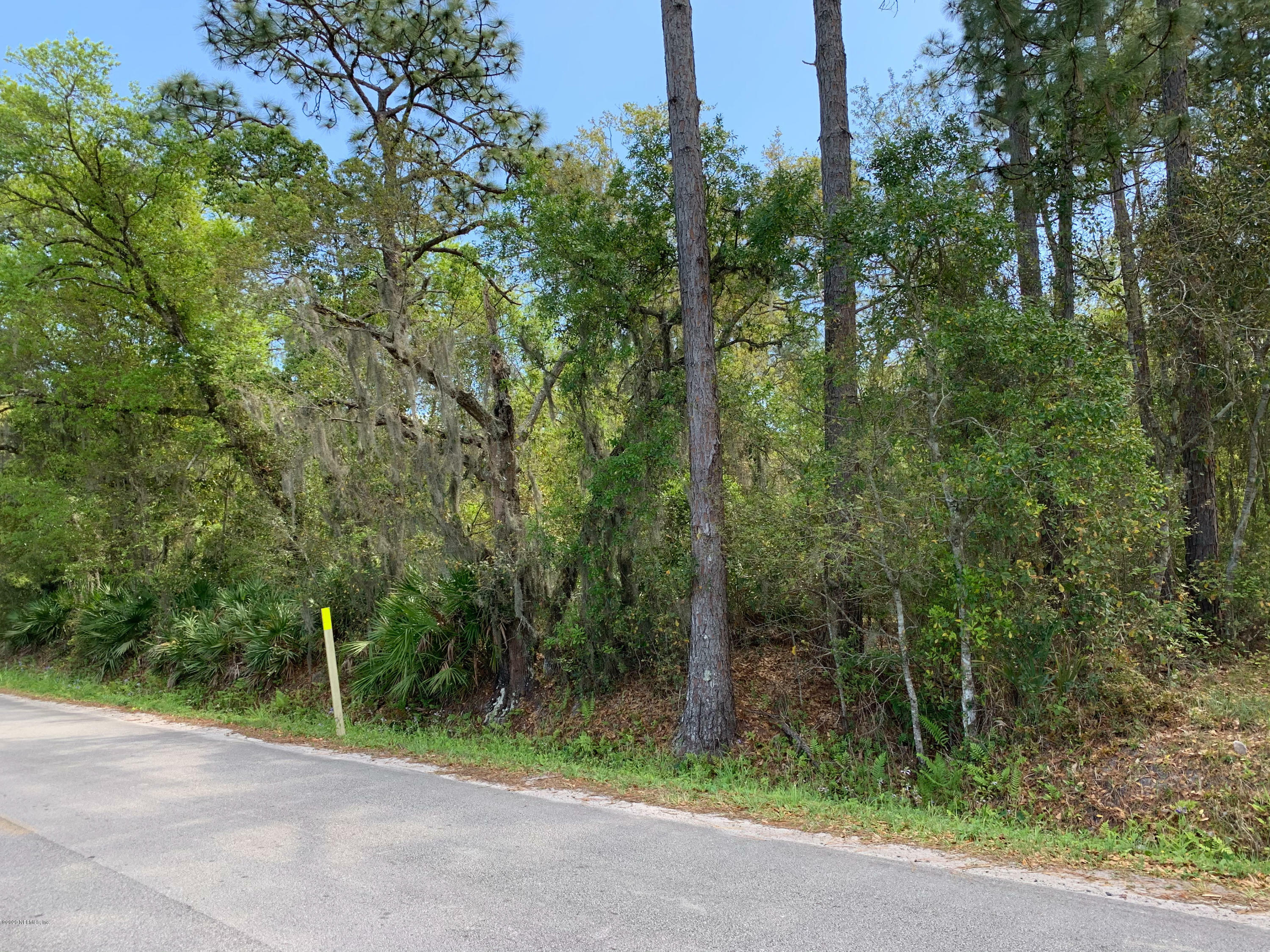 Property Photo:  101 Cris Drive  FL 32112 