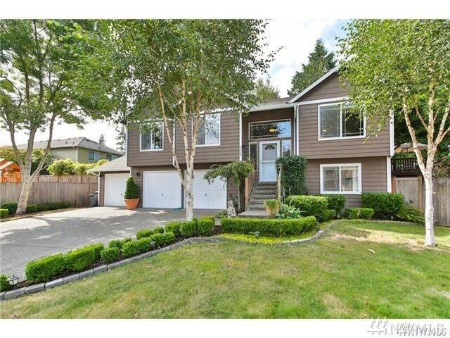 Property Photo:  5308 Picnic Point Rd  WA 98026 