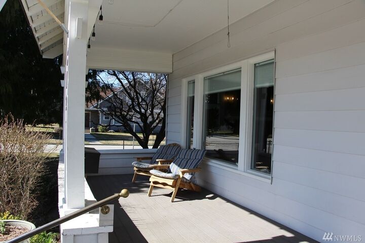 Property Photo:  812  Idaho Street  WA 98801 