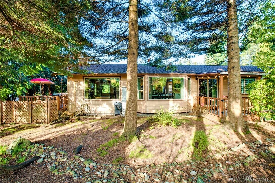 Property Photo:  1120 S 249th Place  WA 98198 