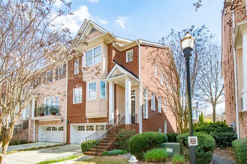 Property Photo: 991 Emory Parc Place 30033