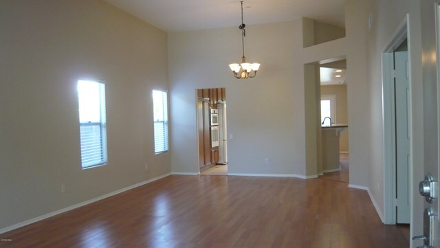 Property Photo:  712 Ensign Place  CA 93035 