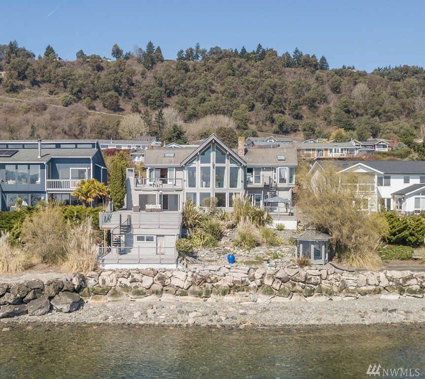 Property Photo:  25866 Gold Beach Dr SW  WA 98070 