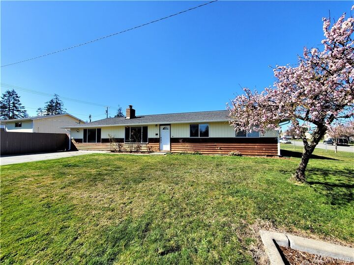 706 S H St  Port Angeles WA 98363 photo