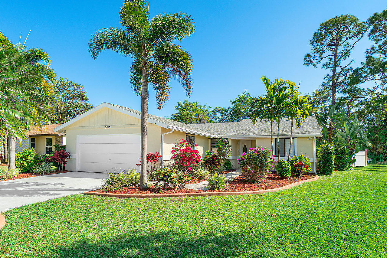 Property Photo: 5456 Benjamin Avenue 5456 FL 33472