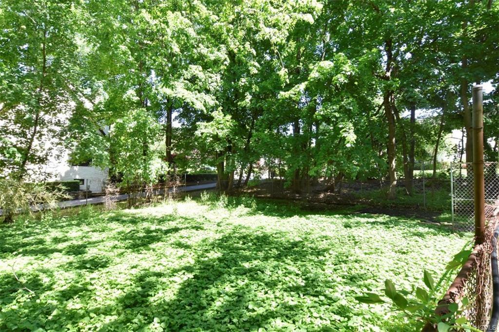 Property Photo:  7 Saxon Wood Park Drive  NY 10605 