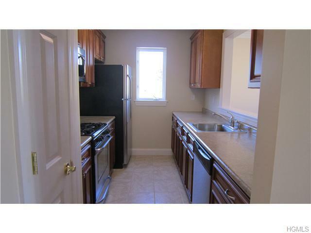 Property Photo: 314 Tondo Circle NY 10926
