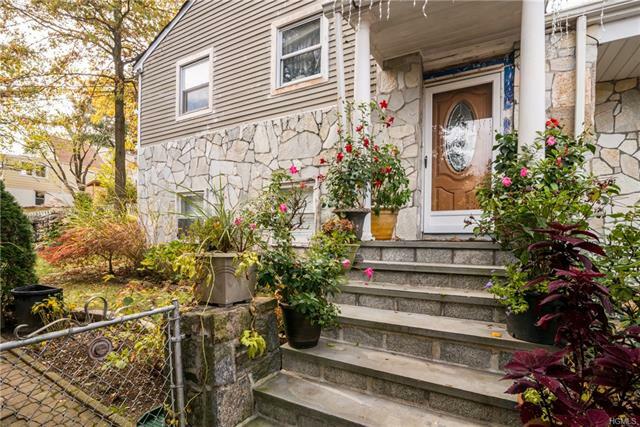 Property Photo:  11 Perry Avenue  NY 10603 