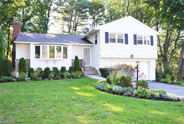 Property Photo:  86 Ward Drive  NY 10804 