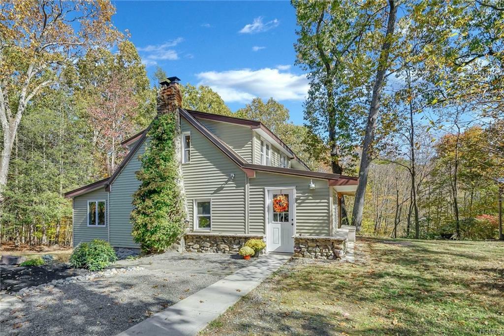 Property Photo:  12 Minsis Lane  NY 10925 