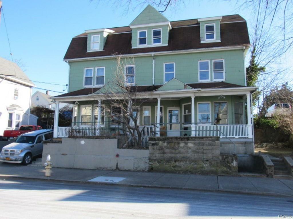 Property Photo:  37 Poningo Street  NY 10573 